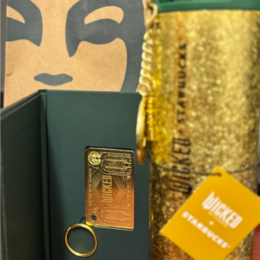 WICKED STARBUCKS Tumbler&Limited WICKED GOLD reloadable gift card keychain CARD
